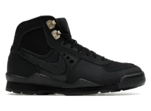 Nike Baltoro Black Metallic Gold
